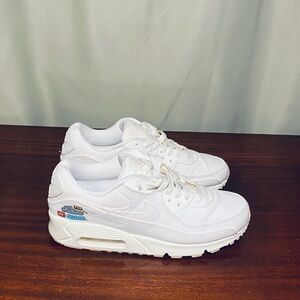 Nike Air Max 90 SE The Future Is Equal (Women’s)  White /Sail size 10